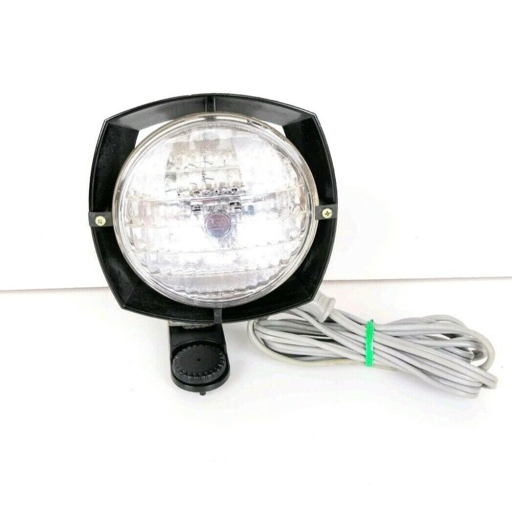 Vintage Mobilite Portable Sunshine 650 Watt Sealed Beam Lamp Commercial Light